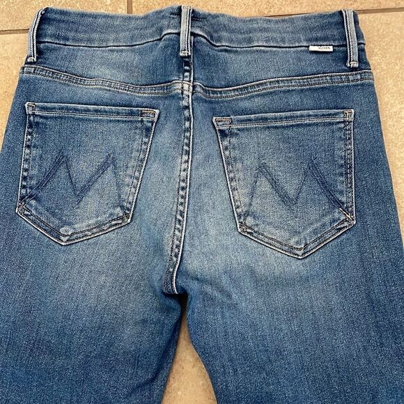 Mother Looker Ankle Fray Jeans - Picture 6 of 8